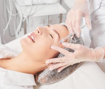 Cosmetologist,Makes,Rejuvenation,Injection,In,Woman,Face,Skin,,Anti,Aging